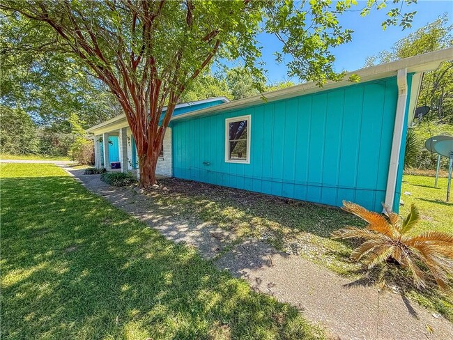 8875 Maple St in Semmes, AL - Building Photo - Building Photo