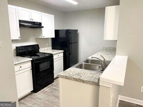 5594 Fair Creek Way in Stonecrest, GA - Building Photo - Building Photo