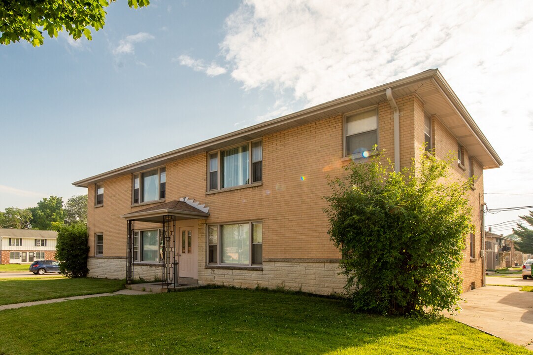 3061 S 72nd St, Unit # 3 in West Allis, WI - Foto de edificio