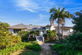 867 Sand Point Rd in Carpinteria, CA - Building Photo - Building Photo