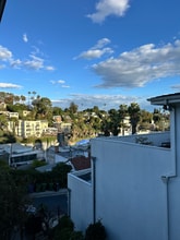 3236 Larissa Dr in Los Angeles, CA - Building Photo - Building Photo