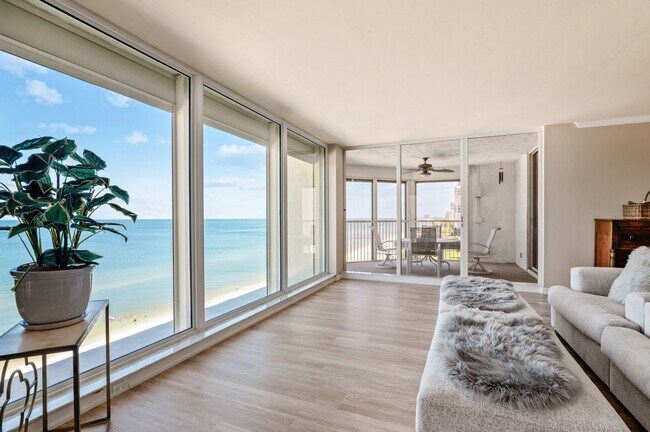 property at 4051 Gulf Shore Blvd N