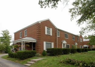 1532-1538 Waltham Rd in Columbus, OH - Foto de edificio - Building Photo