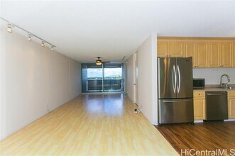 3805 Kanaina Ave in Honolulu, HI - Building Photo - Building Photo