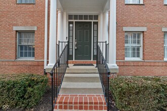 2068 Broughton St in Carmel, IN - Building Photo - Building Photo