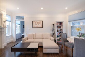 293-295-295 Commonwealth Ave in Boston, MA - Building Photo - Building Photo