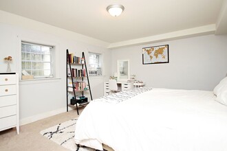 2412 Jefferson Park Ave in Charlottesville, VA - Building Photo - Building Photo