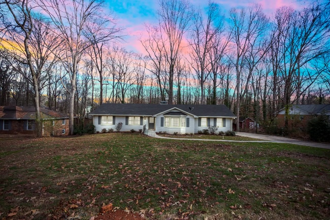 property at 3270 Hickory Crest Dr NW
