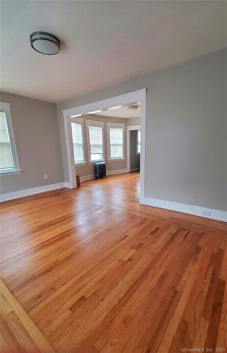 441 Blohm St-Unit -2 in West Haven, CT - Building Photo