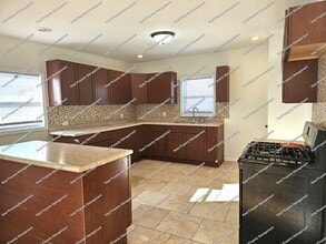 5626 Massachusetts St in Merrillville, IN - Building Photo - Building Photo