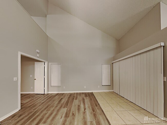 1708 Scotch Pine Dr in Brandon, FL - Building Photo - Building Photo