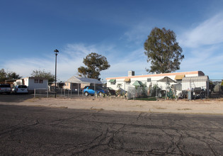 Cottonwood Manor Mobile Park - 65 Space in Tucson, AZ - Building Photo - Building Photo