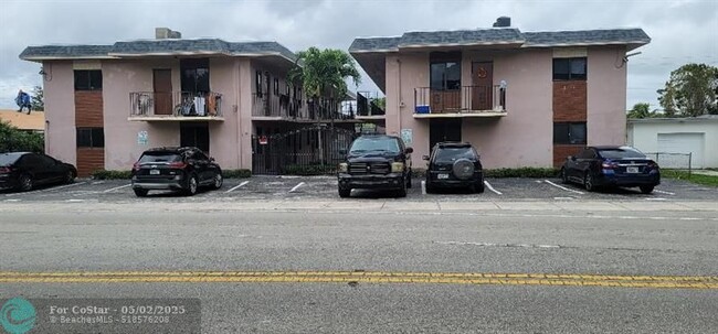 property at 2545 Taft St