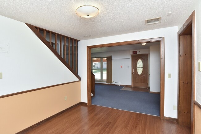 5741 W Cedar Ave in Lakewood, CO - Building Photo - Building Photo