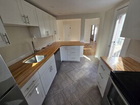 18 School St in Newburyport, MA - Building Photo