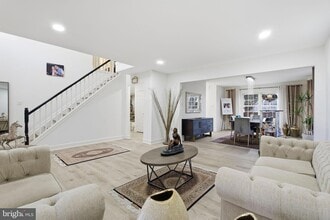 8905 Emory Grove Rd in Gaithersburg, MD - Building Photo - Building Photo