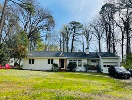 809 Woodland Ave in Chapel Hill, NC - Building Photo
