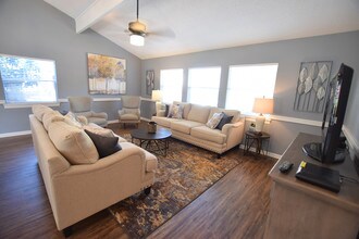 Lakeland East Apartment Homes in Flowood, MS - Building Photo - Building Photo