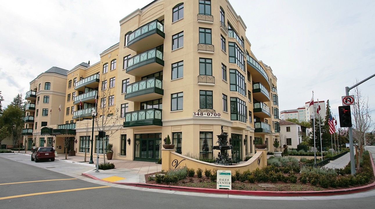 Versailles in San Mateo, CA - Building Photo