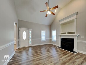 209 Boulder Dr in Clayton, NC - Foto de edificio - Building Photo