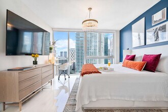 485 Brickell Ave in Miami, FL - Building Photo - Building Photo