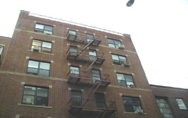 120 Sullivan St in New York, NY - Building Photo - Building Photo