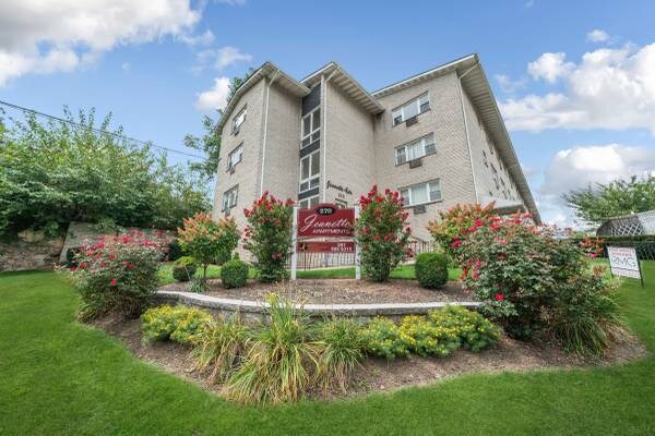 270 Bloomfield Ave in Bloomfield, NJ - Building Photo