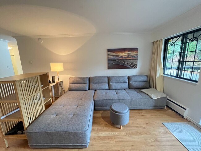 1825 W 8th Ave in Vancouver, BC - Building Photo - Building Photo