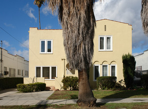 1135 N Alexandria Ave in Los Angeles, CA - Building Photo - Building Photo