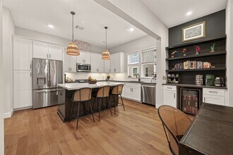 1113 W 15th 1/2 St in Houston, TX - Building Photo - Building Photo