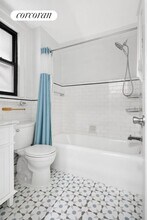 211 E 35th St in New York, NY - Building Photo - Building Photo