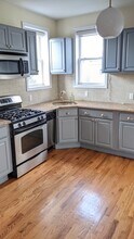 6145 56th Ave, Unit 2 in Maspeth, NY - Building Photo - Building Photo
