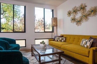 Moxie + Clover in Los Angeles, CA - Building Photo - Building Photo