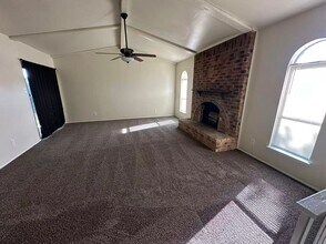 3001 Ripplewood Dr in Garland, TX - Foto de edificio - Building Photo