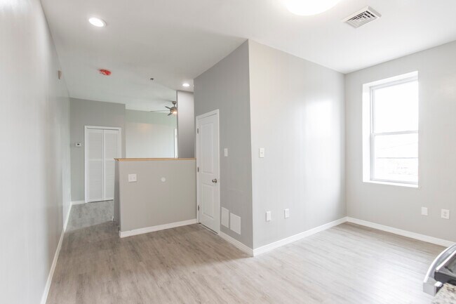 1816 S 21st St, Unit 2 photo'