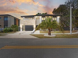 17902 SW 149th Ct in Miami, FL - Building Photo