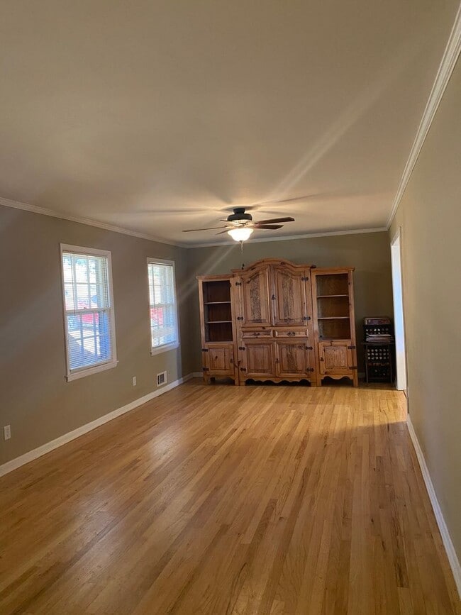 property at 110 Pinecrest Terrace