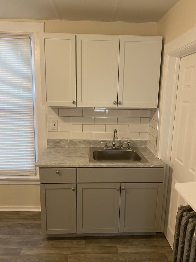 3 Westmoreland St, Unit 3 in Whitesboro, NY - Building Photo - Building Photo