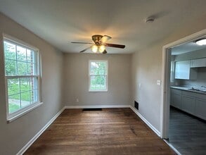1310 Chardon Ct in Dayton, OH - Building Photo - Building Photo