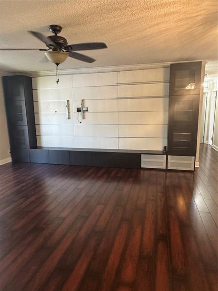 property at 490 N Laurel Dr
