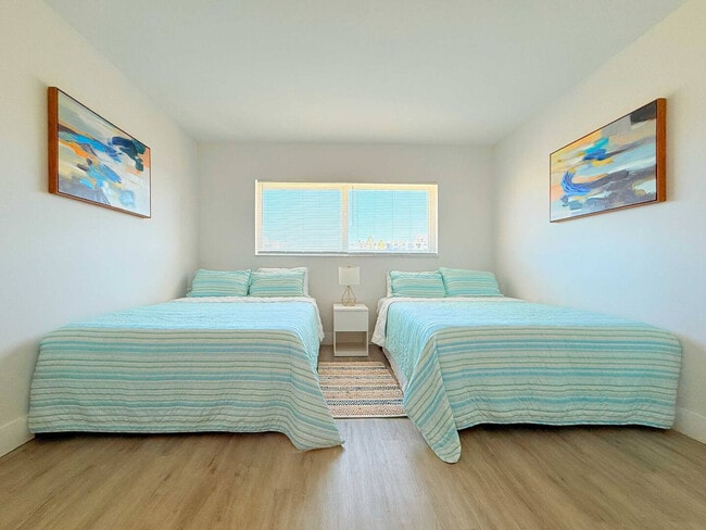 3626 NE 168th St in North Miami Beach, FL - Building Photo - Building Photo