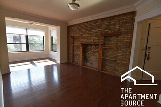 3802 N Pine Grove Ave, Unit 3 in Chicago, IL - Foto de edificio - Building Photo