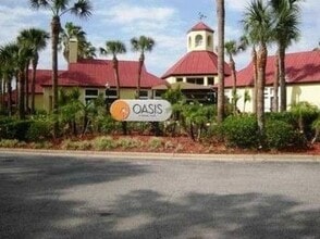 241 Afton Square in Altamonte Springs, FL - Foto de edificio - Building Photo