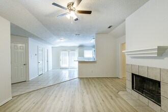 10106 Englewood Ave in Lubbock, TX - Building Photo - Building Photo