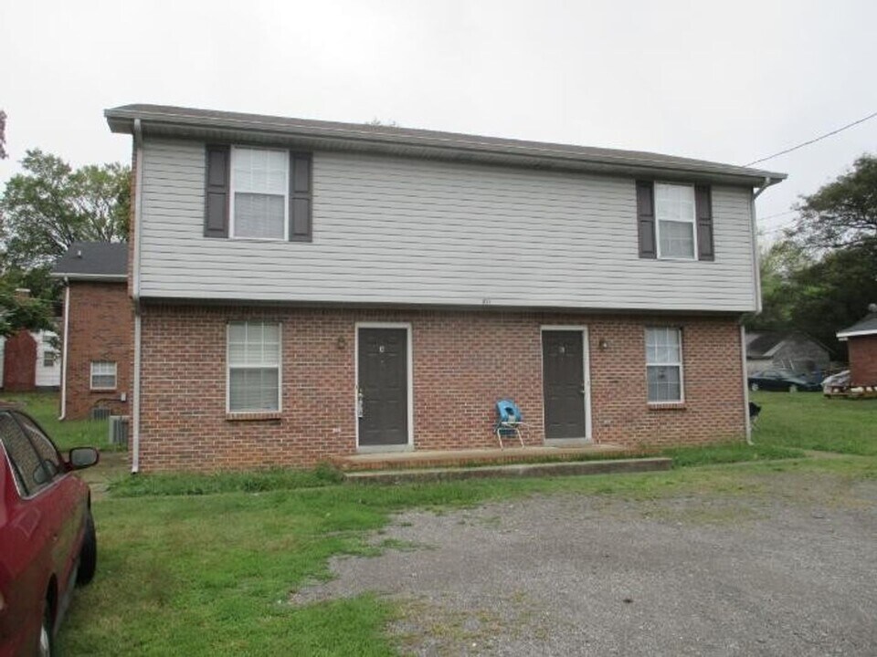 811 Stafford St in Clarksville, TN - Building Photo