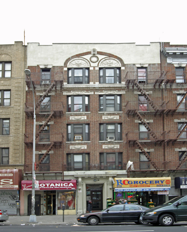 110 Nagle Ave in New York, NY - Building Photo - Building Photo