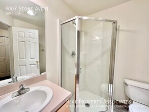 9007 Stone Ave N in Seattle, WA - Building Photo - Building Photo