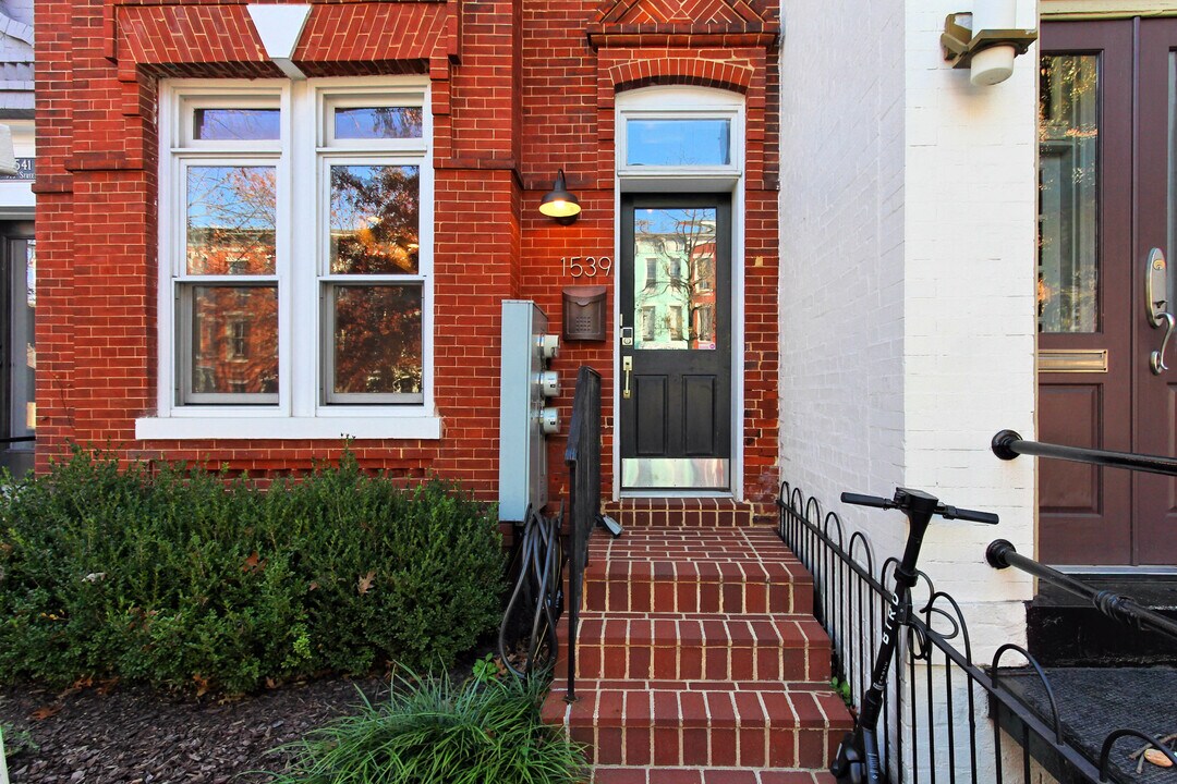 1539 9th St NW, Unit 1 in Washington, DC - Building Photo