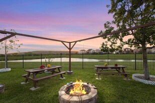 10904 Roderick Lawson Ln in Austin, TX - Building Photo