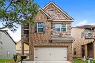 5992 Nile Ct in Atlanta, GA - Building Photo